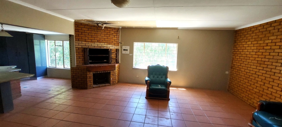 13 Bedroom Property for Sale in Bloemspruit Free State
